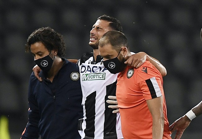 他不仅送出 他不仅送出