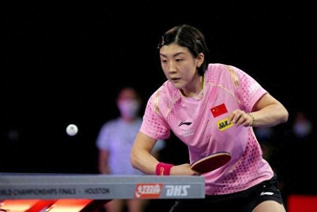 力和场上领 力和场上领